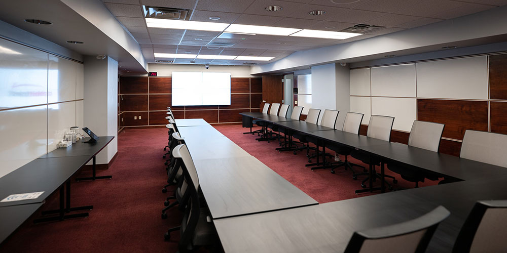 اجرا و طراحی سالن اجتماعات مسکونی